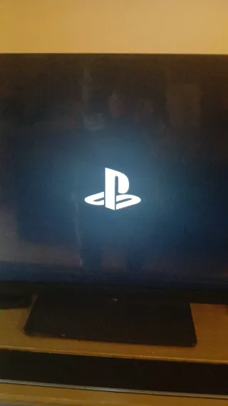 PS4 (Playstation 4) Negra + FIFA 20 y GTA 5