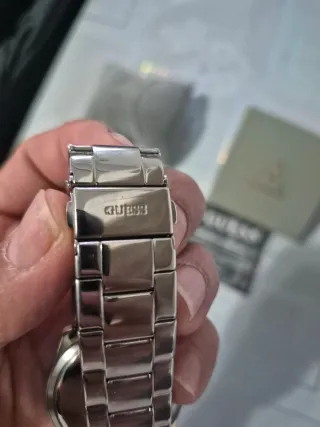 Reloj Guess Mujer Plata y Blanco