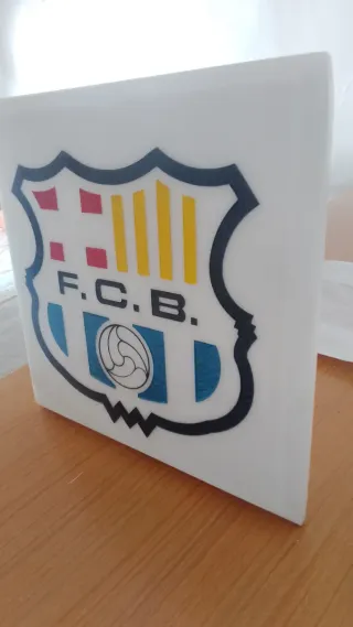 Escudo Fútbol Mármol Blanco