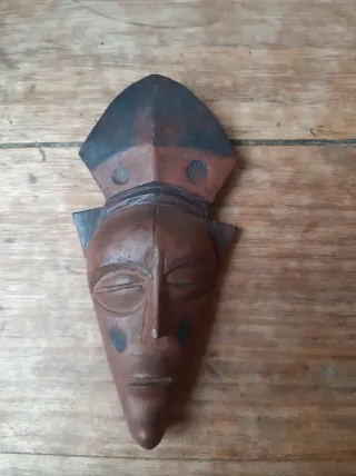 3 Máscaras Vintage Africanas Decorativas