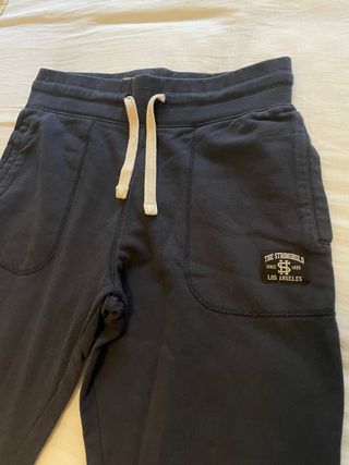 Pantalones azul oscuro de The Stronghold