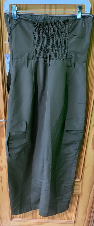 Mono verde militar sin mangas