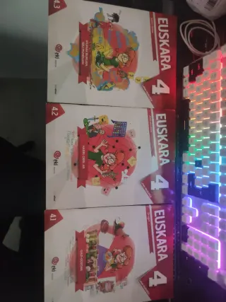 LH4 Libros de euskera