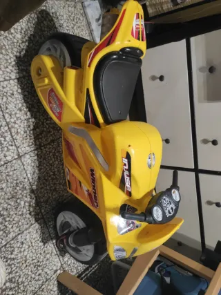 Moto Infantil Amarilla