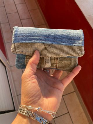 Porta tabacco in denim