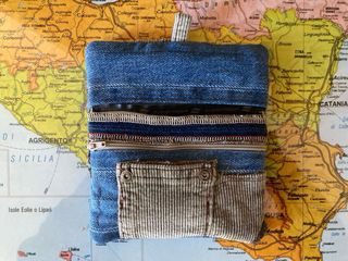 Porta tabacco in denim