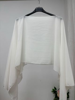 Chal gasa blanco para fiesta