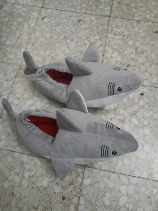 Zapatillas Tiburón Peluche Primark
