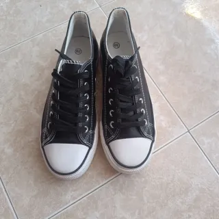 Zapatillas negras talla 39