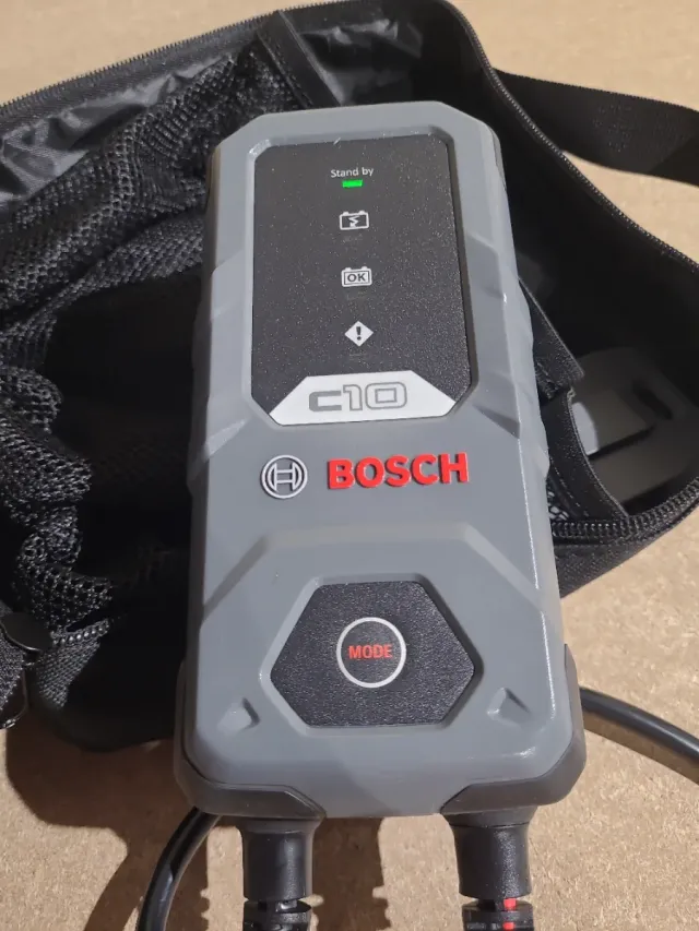 Cargador Batería Coche Bosch C10 12V