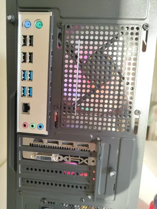 PC Gaming Intel 14 Núcleos + RX 580 + 16gb