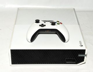 CONSOLA XBOX ONE 500GB CON MANDO