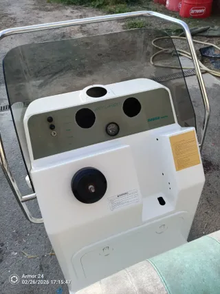 Consola de barco con asiento y funda