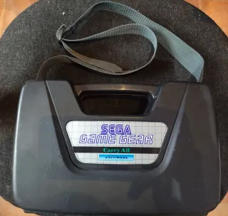 Lote Game gear bastante completo.