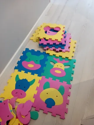 Alfombra infantil de goma con animales 1,20