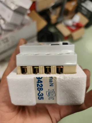 Interruptor Diferencial Simón 4 Polos 63A 30mA