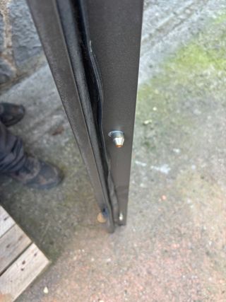 Puerta blindada con cerradura