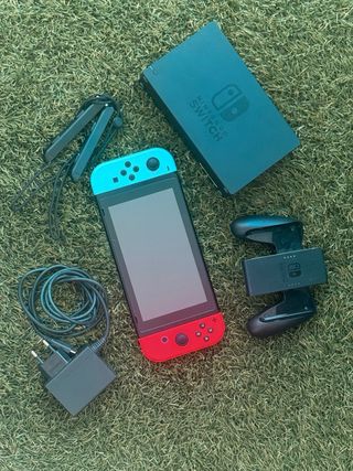 Nintendo Switch + Caja original
