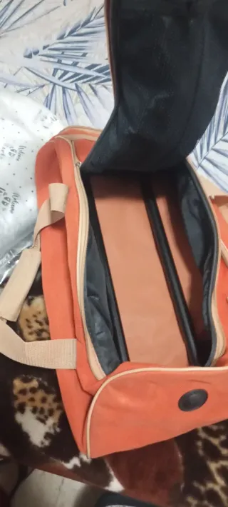 Mochila Naranja con Ruedas