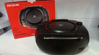 Aiwa BBTC-550RD Radio Cassette CD Portátil