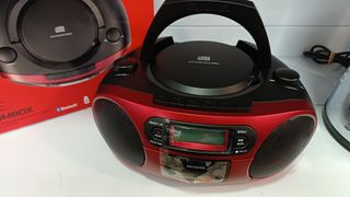 Aiwa BBTC-550RD Radio Cassette CD Portátil