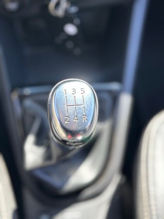 RENAULT CLIO ZEN ENERGY 2018 12.000km Etiqueta C