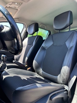 RENAULT CLIO ZEN ENERGY 2018 12.000km Etiqueta C