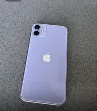 iPhone 11 Viola con 2 custodie incluse