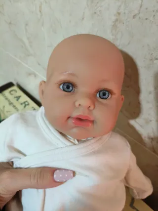 Precioso muñeco bebé realista