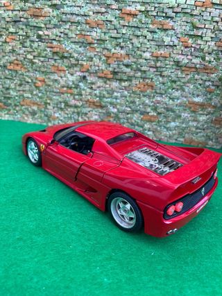 Ferrari F50 (1995) – Escala 1:18 – Bburago
