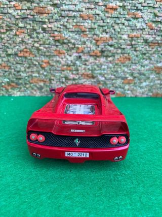 Ferrari F50 (1995) – Escala 1:18 – Bburago