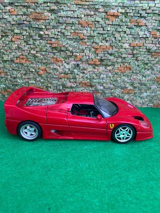 Ferrari F50 (1995) – Escala 1:18 – Bburago