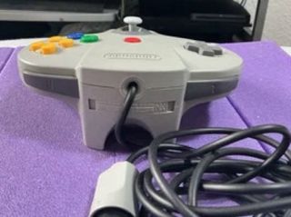 Mando Nintendo 64 Transfer Pack y Controller Pak