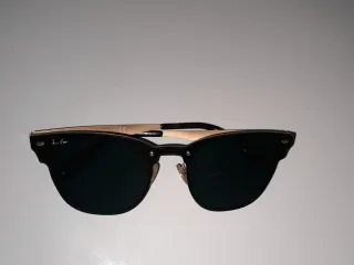 Gafas de sol Ray-Ban verde oscuro y doradas