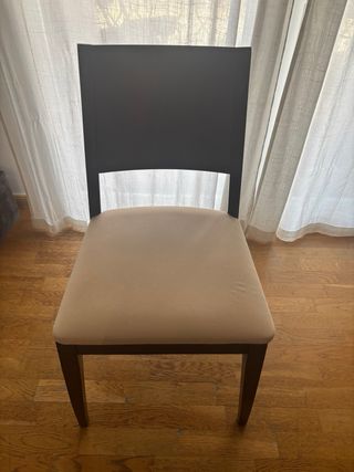 Silla de comedor madera oscura y tela beige