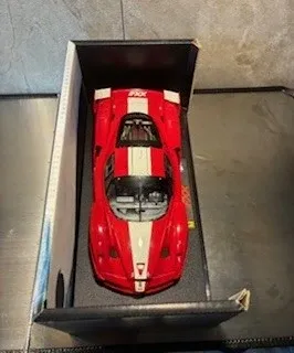 Hot Wheels Ferrari FXX 1:18 Edizione Limitata