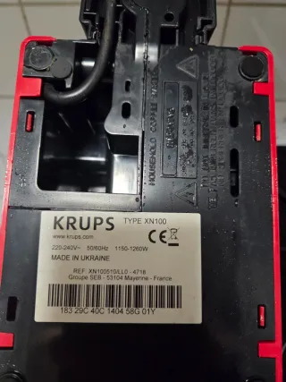 Cafetera Nespresso Krups XN 100 Roja