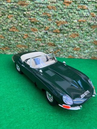 Jaguar E-Type – 1961 - Bburago 1:18