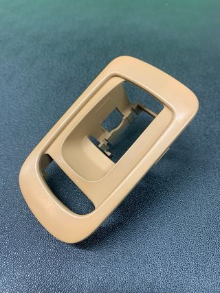 MOLDURA DEL BOTON DEL ELEVALUNAS PORSCHE CAYENNE