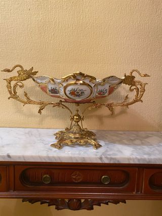 Centro de mesa decorativo metal y porcelana