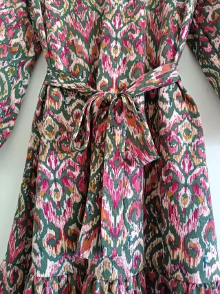 Vestido estampado verde y rosa