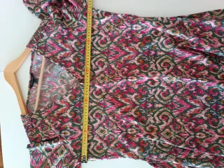 Vestido estampado verde y rosa