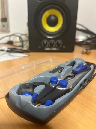 Compás escolar Maped con estuche Marca Maped.