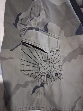 Bermuda Camuflaje con Diseño