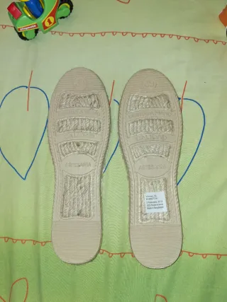 Alpargatas Beige y Blancas