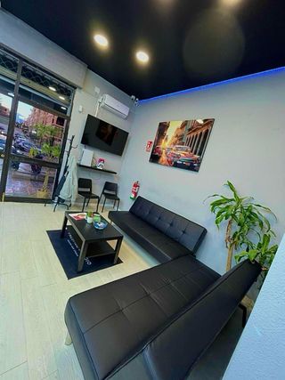 TRASPASO BARBERIA FUENGIROLA!