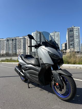 Yamaha XMAX 300 Scooter Maxi