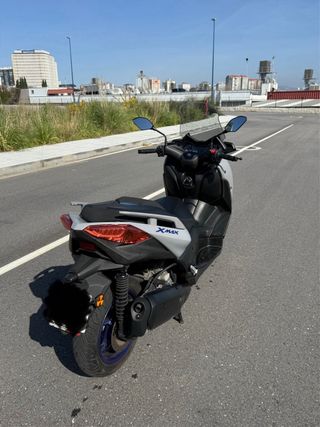Yamaha XMAX 300 Scooter Maxi