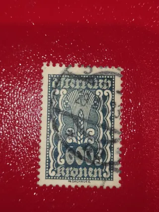 Álbum 89 Sellos Austria antiguos Osterreich.