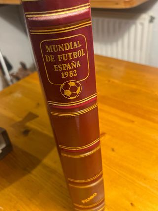 Álbum Sellos Mundial Fútbol España 1982
